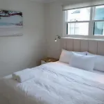 Charming Parkview Shared House Near Bondi Beach