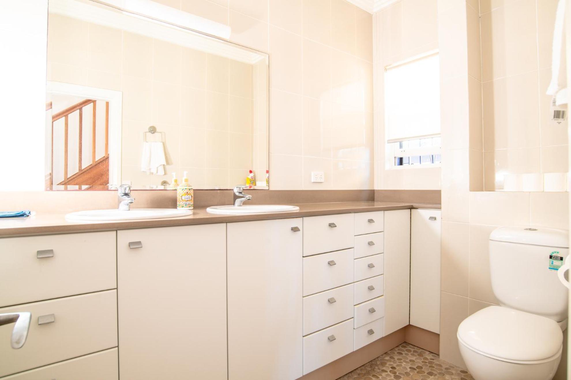 Charming Parkview Shared House Near Bondi *